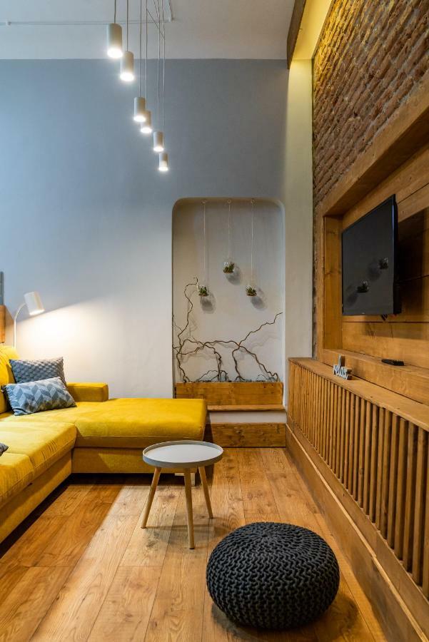 The Yellow Umbrella Studio Cluj-Napoca Exterior foto
