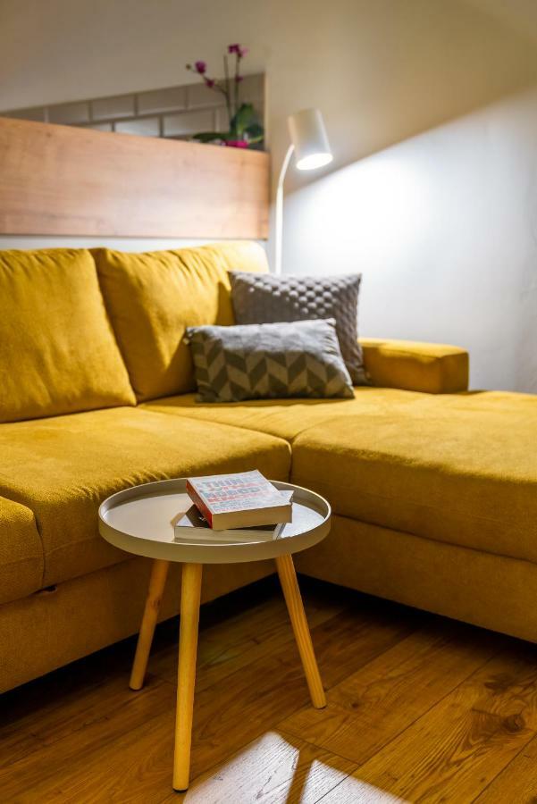 The Yellow Umbrella Studio Cluj-Napoca Exterior foto
