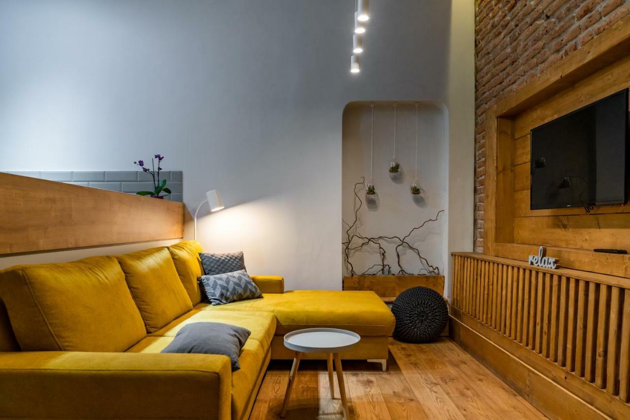 The Yellow Umbrella Studio Cluj-Napoca Exterior foto